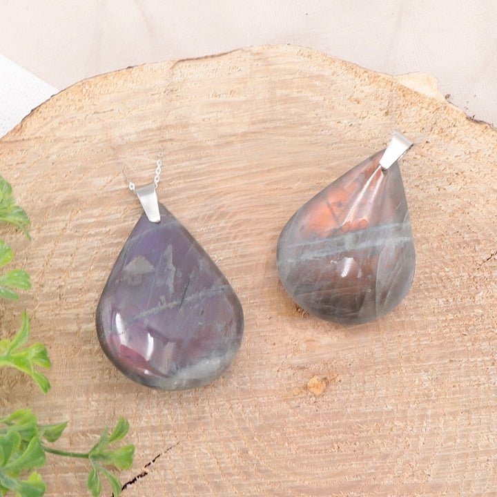 PENDENTIF GOUTTE LABRADORITE VIOLETTE AA+